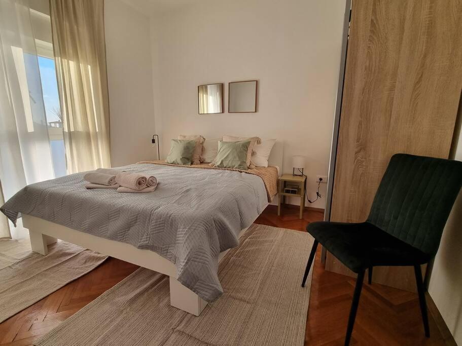 Chi Chi Appartement Pula Buitenkant foto